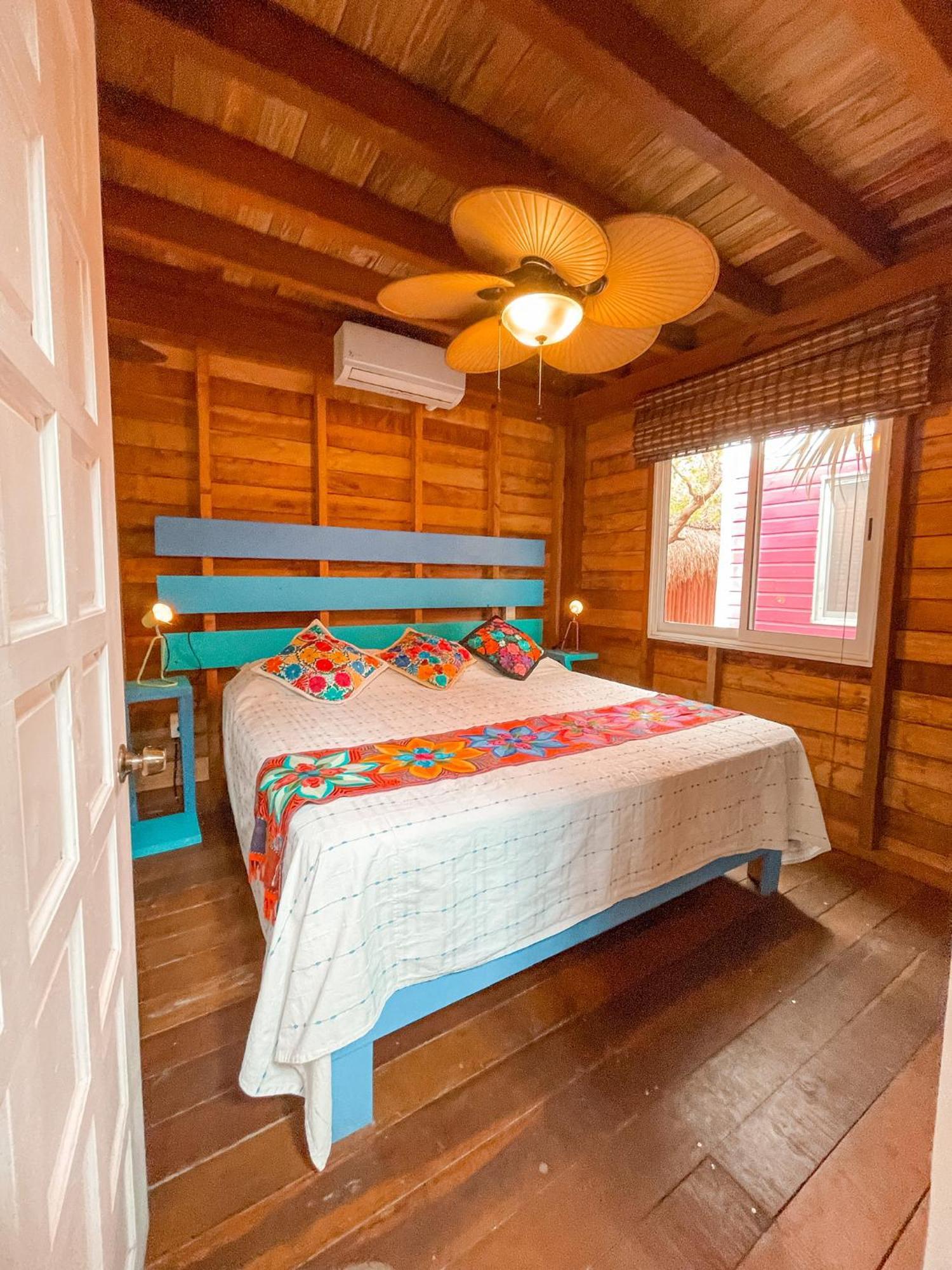 Whyknot Holbox Bed and Breakfast Exteriör bild