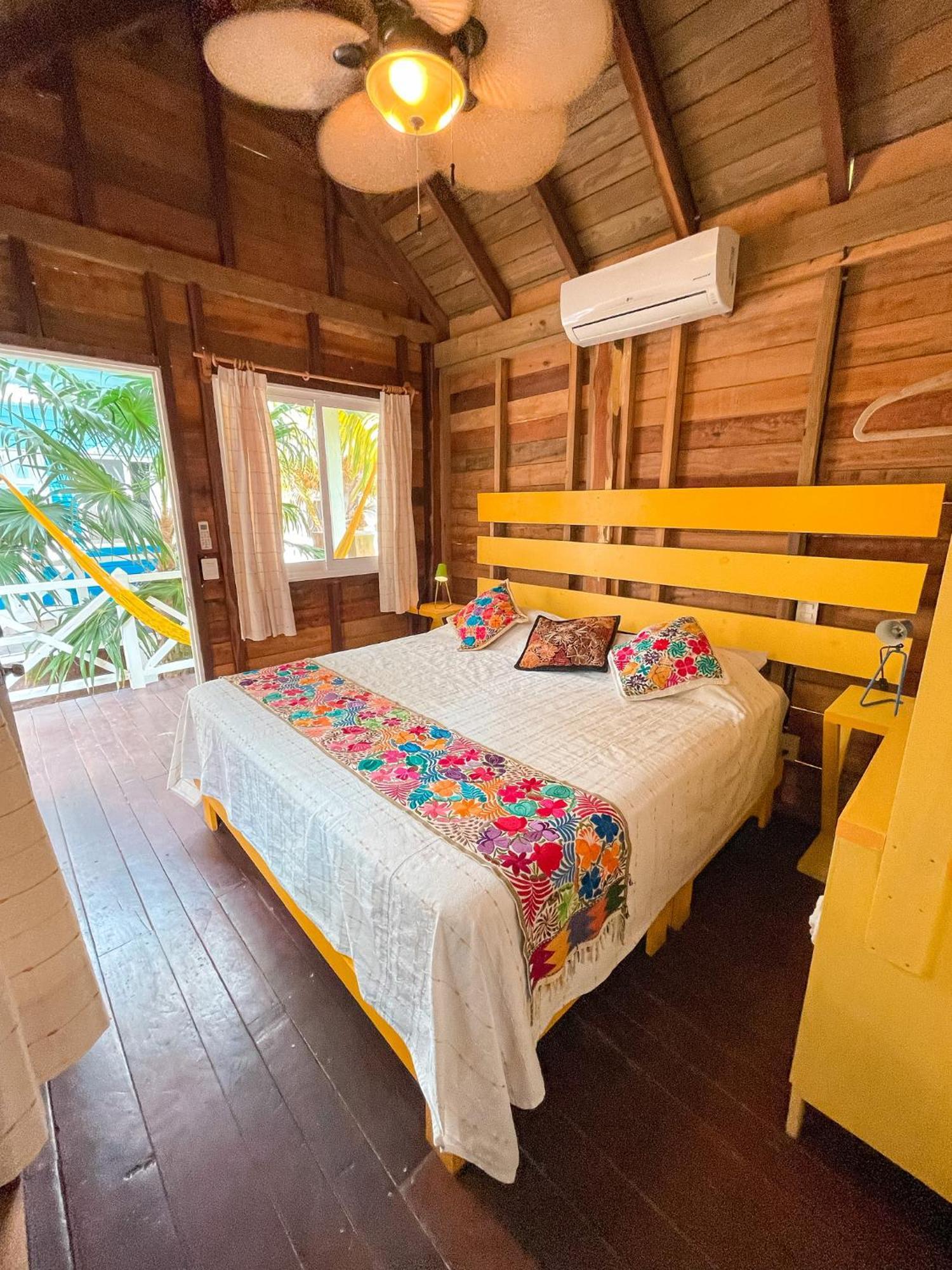 Whyknot Holbox Bed and Breakfast Exteriör bild