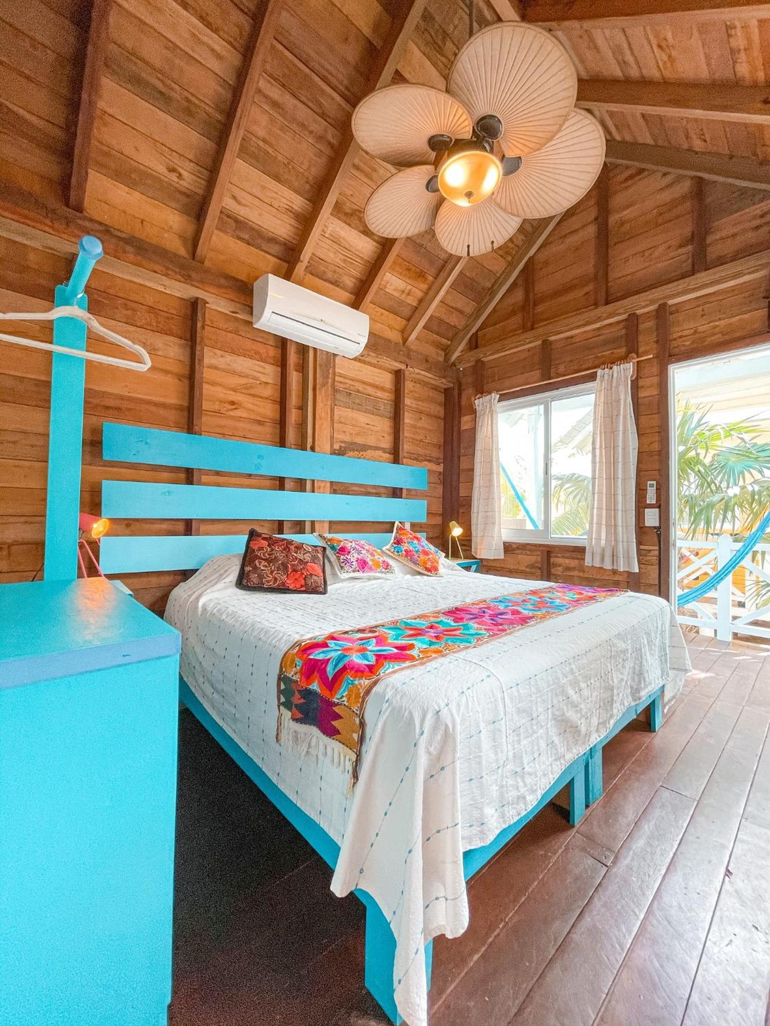 Whyknot Holbox Bed and Breakfast Exteriör bild